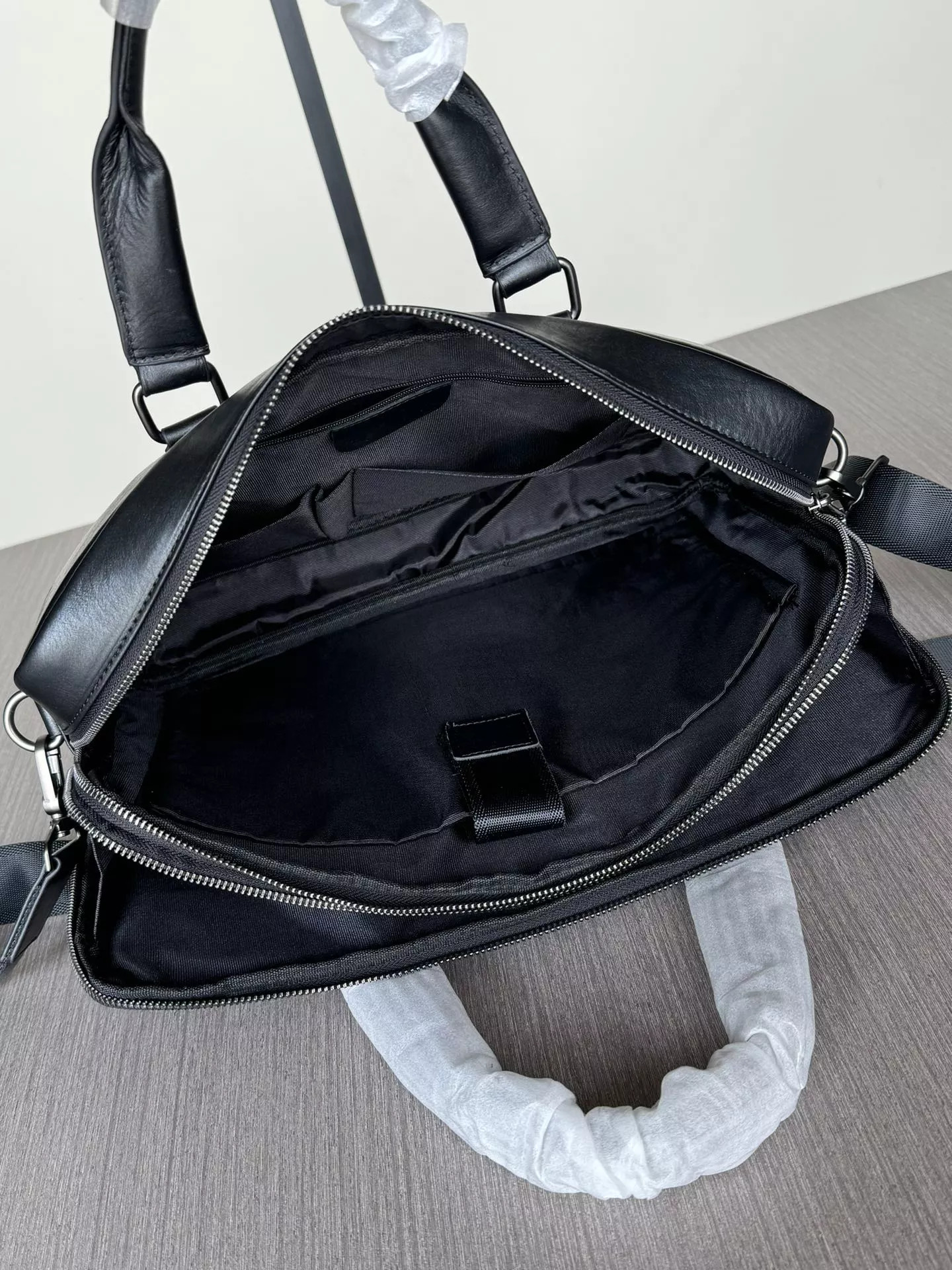 DailyWear 1398 Prada AAA Man Handbags