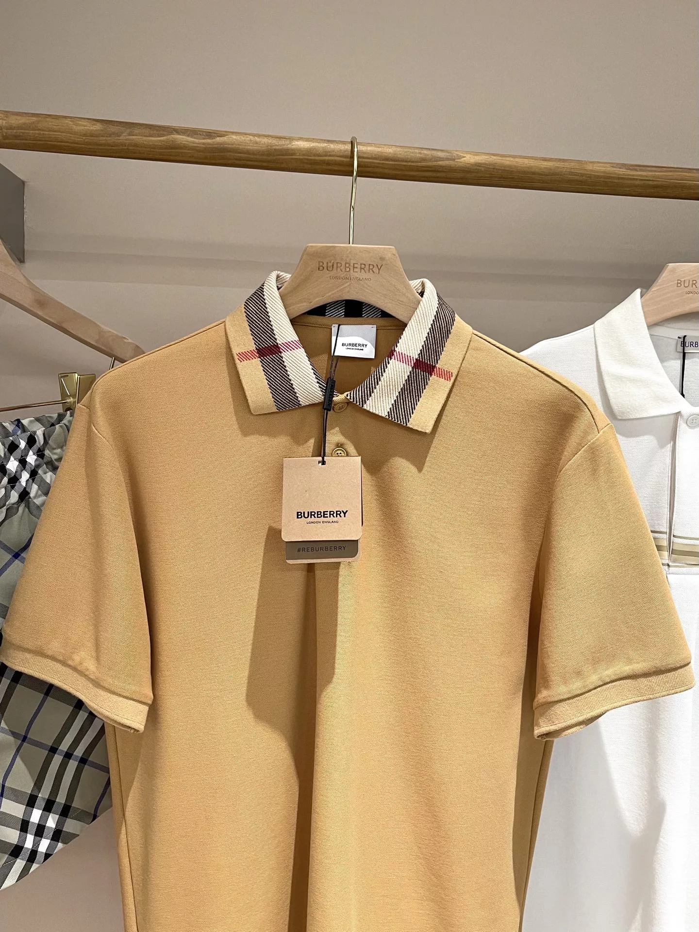 DailyWear 1491 Burberry T-Shirts Short Sleeved For Unisex
