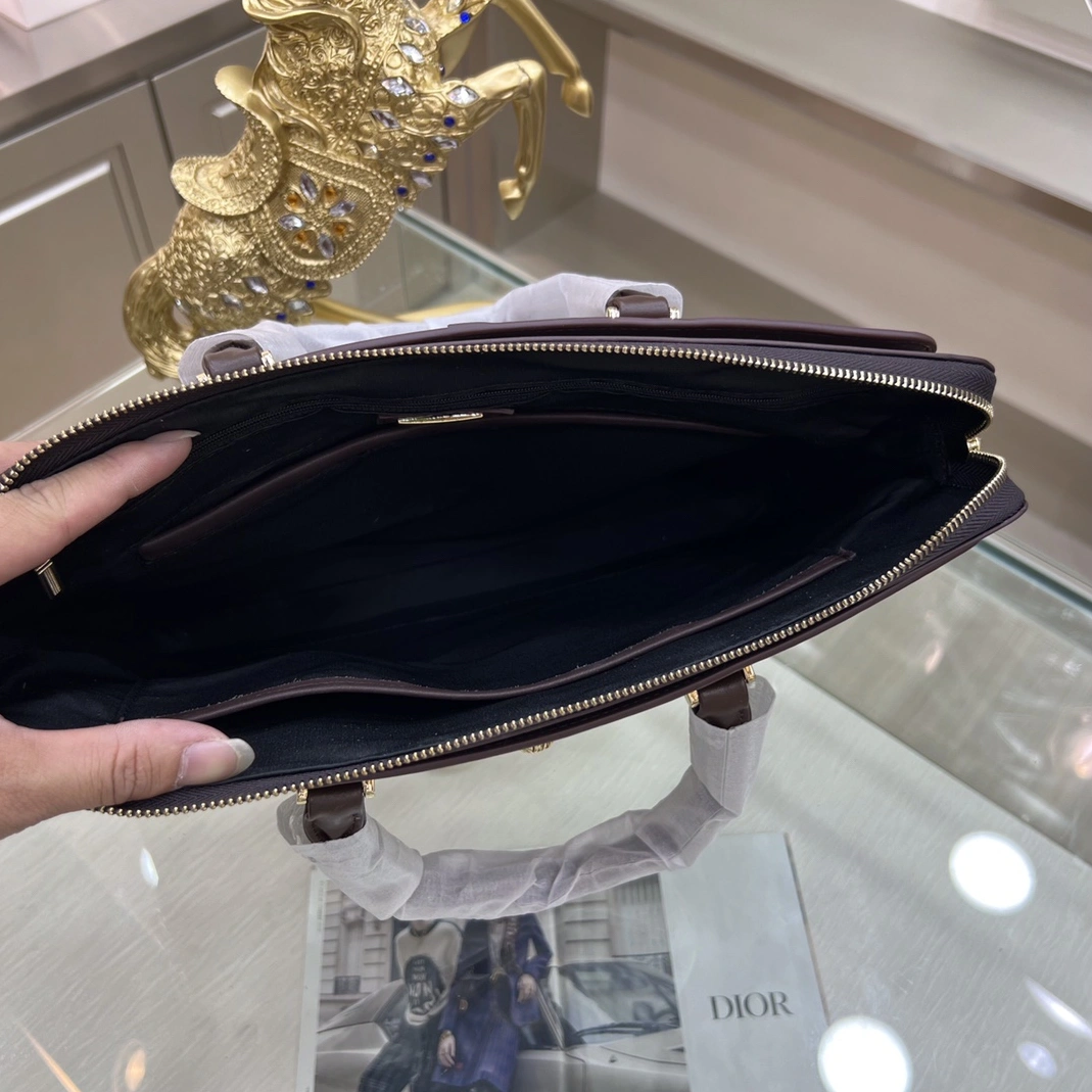 DailyWear 1578 Versace AAA Man Handbags