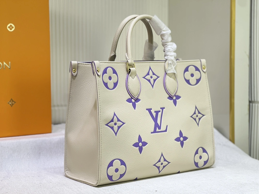 DailyWear 1611 Louis Vuitton AAA Quality Tote-Handbags For Women