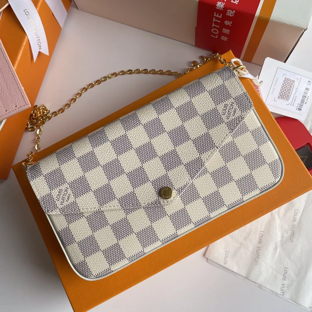 DailyWear 1761 Louis Vuitton AAA Quality Wallets For Women