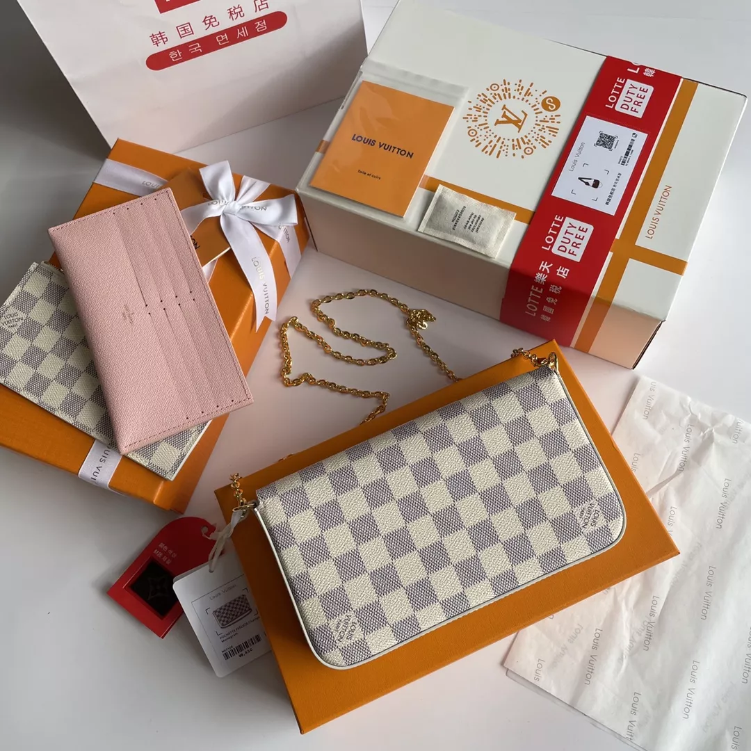 DailyWear 1761 Louis Vuitton AAA Quality Wallets For Women