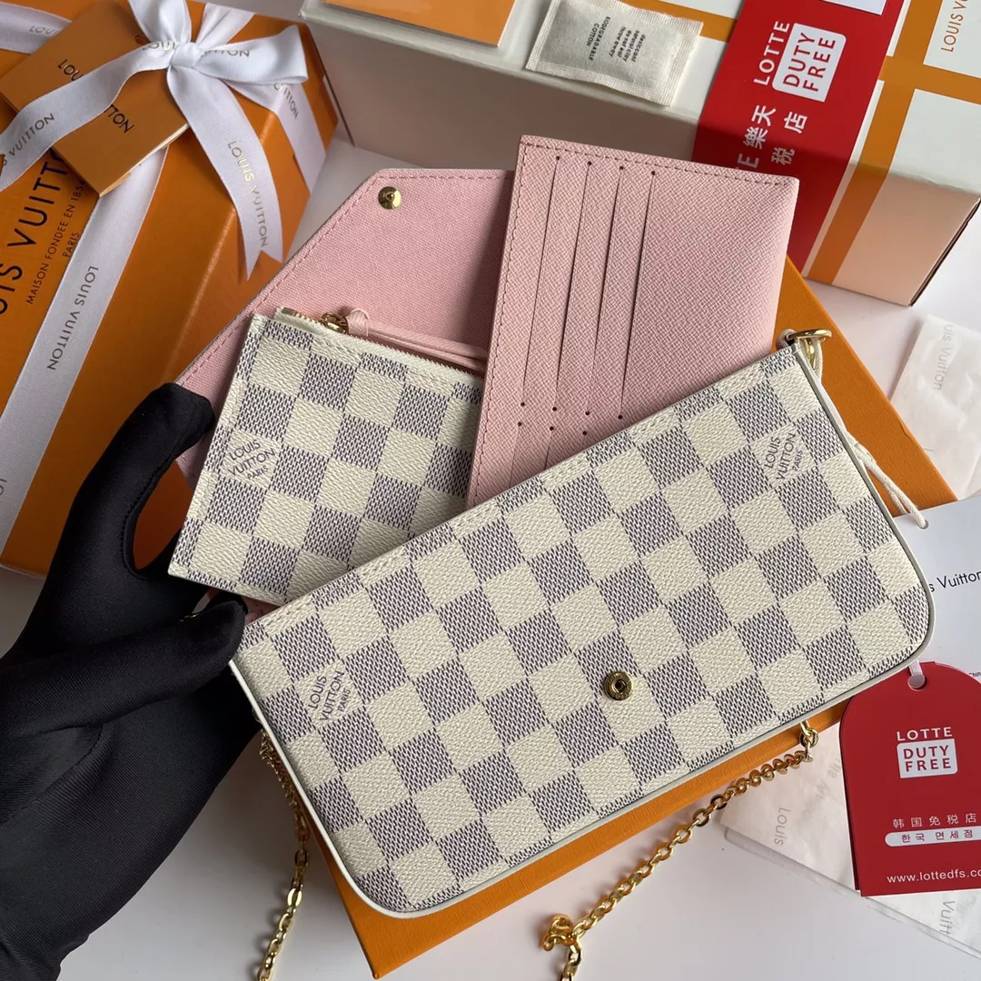 DailyWear 1761 Louis Vuitton AAA Quality Wallets For Women