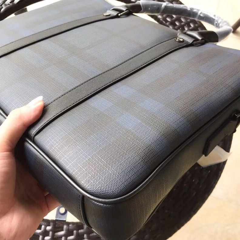 DailyWear 1799 Burberry AAA Quality Handbags For Men