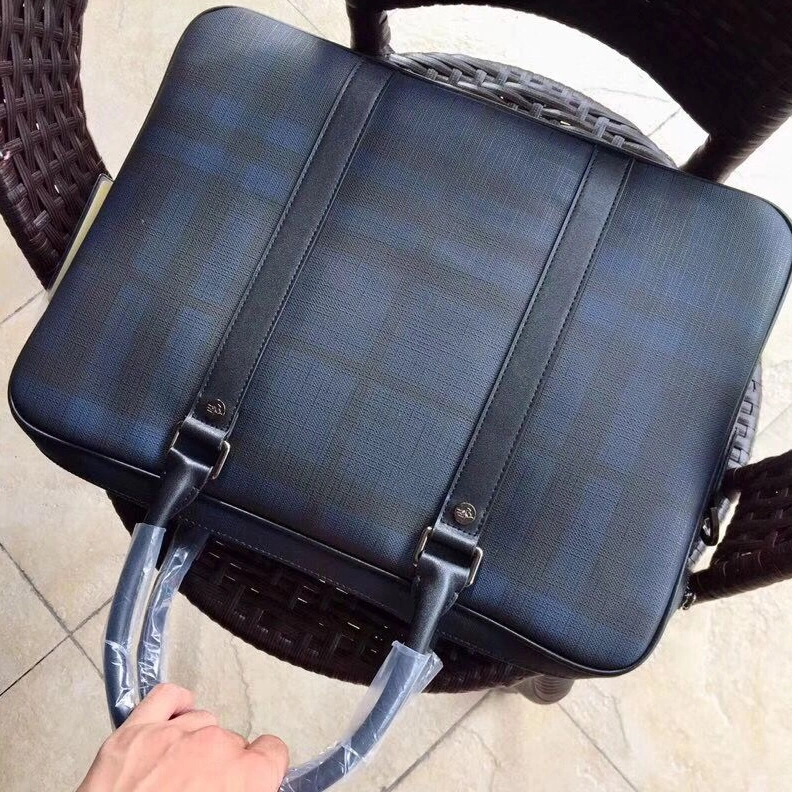 DailyWear 1799 Burberry AAA Quality Handbags For Men