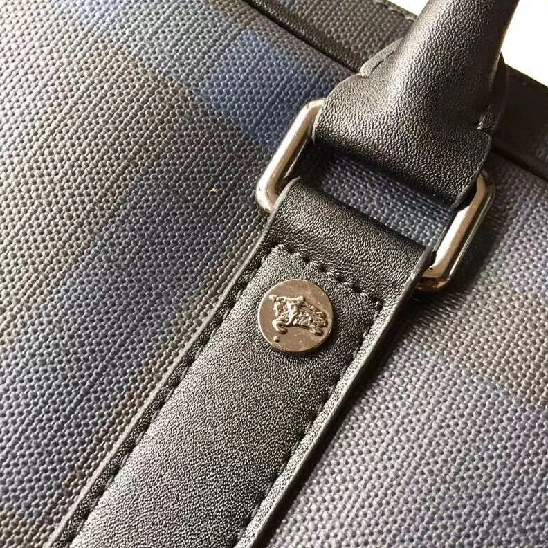 DailyWear 1799 Burberry AAA Quality Handbags For Men