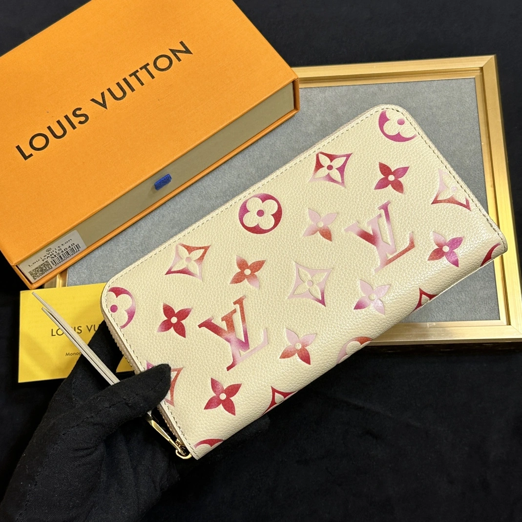DailyWear 1862 Louis Vuitton LV Card Case For Women