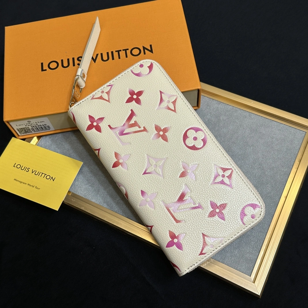 DailyWear 1862 Louis Vuitton LV Card Case For Women
