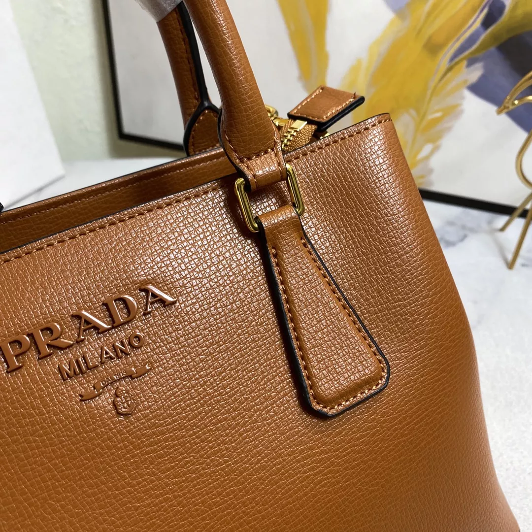 DailyWear 1997 Prada AAA Quality Handbags For Women