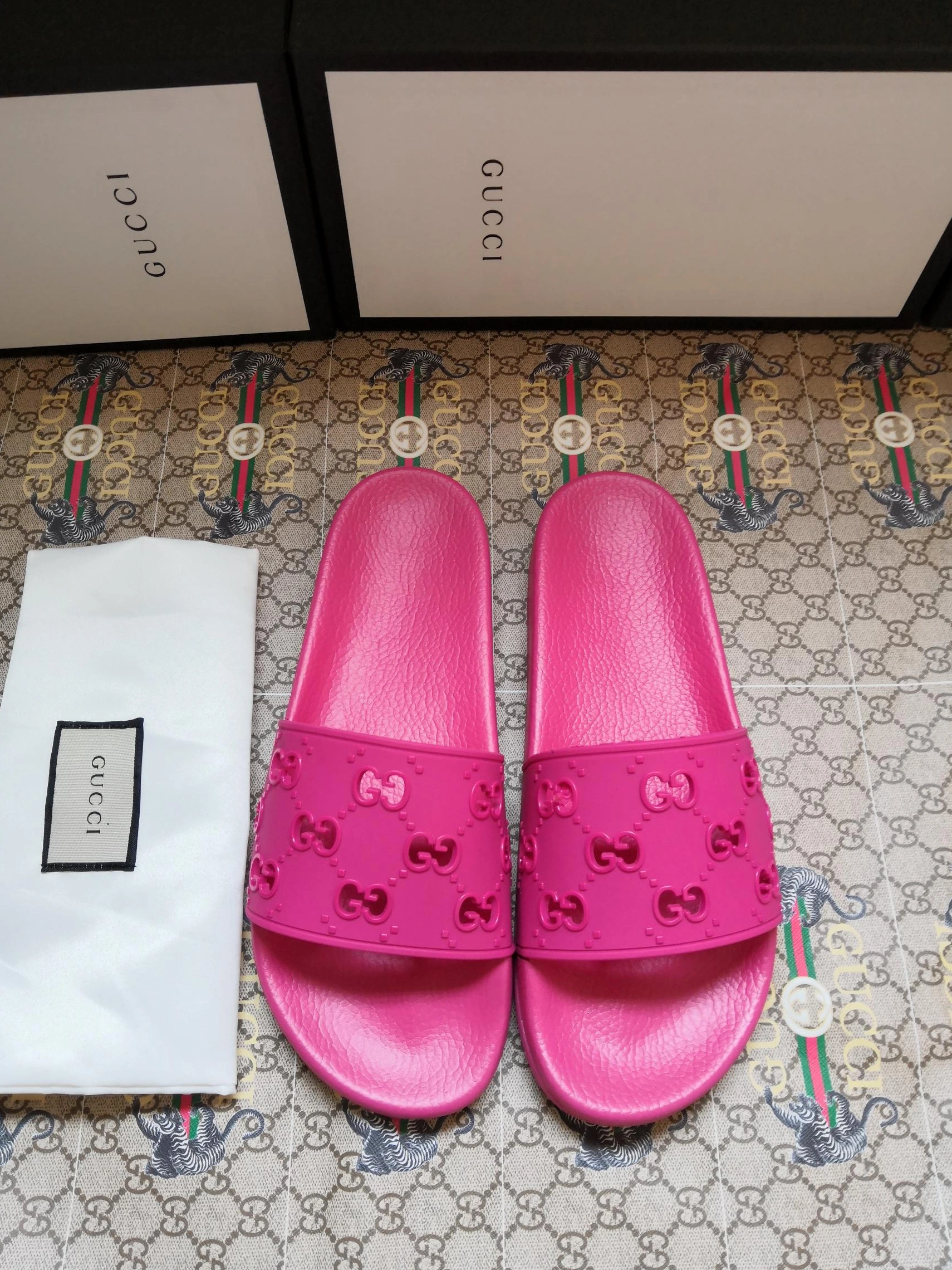 DailyWear 2057 Gucci Slippers For Women