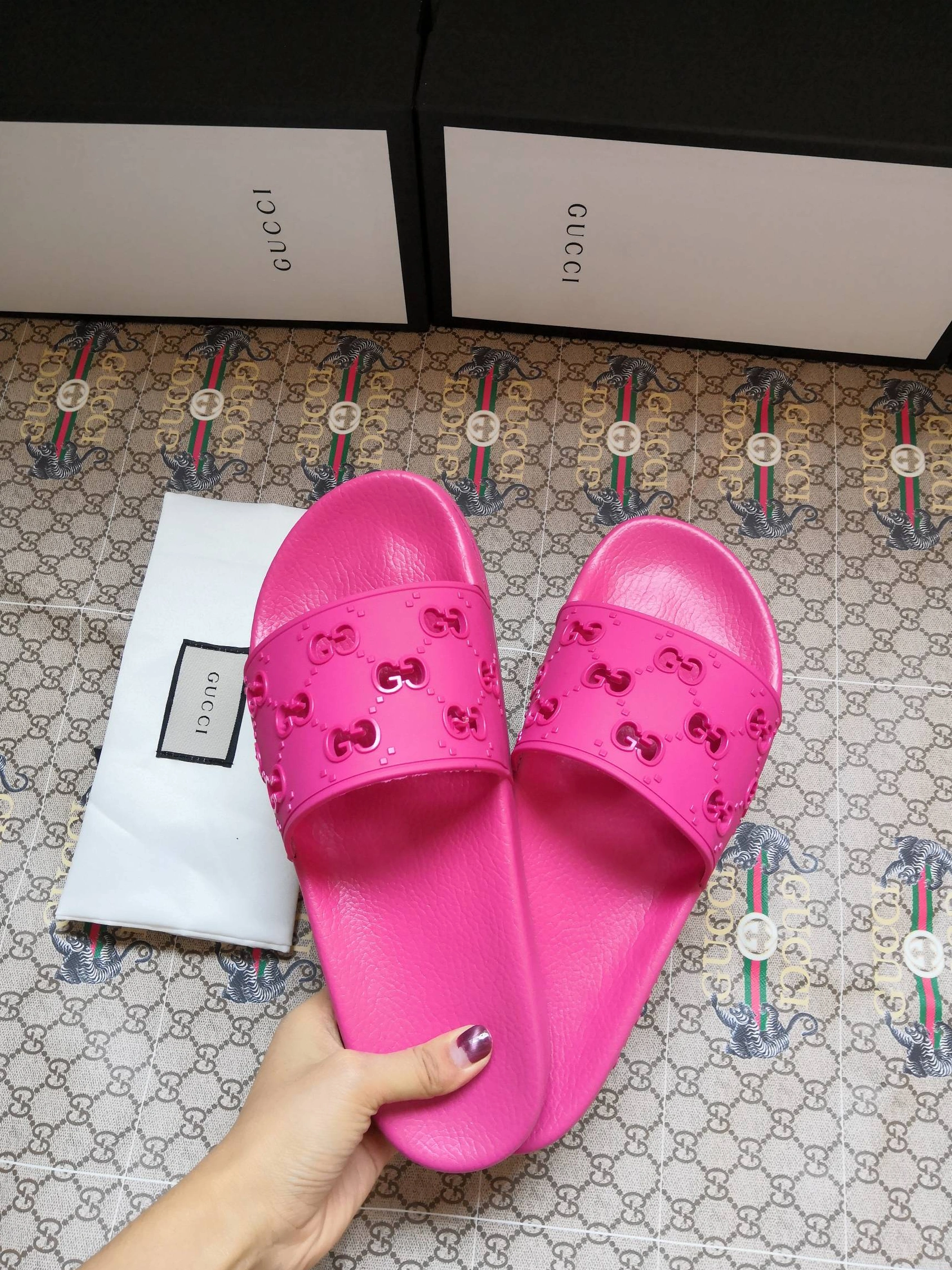 DailyWear 2057 Gucci Slippers For Women