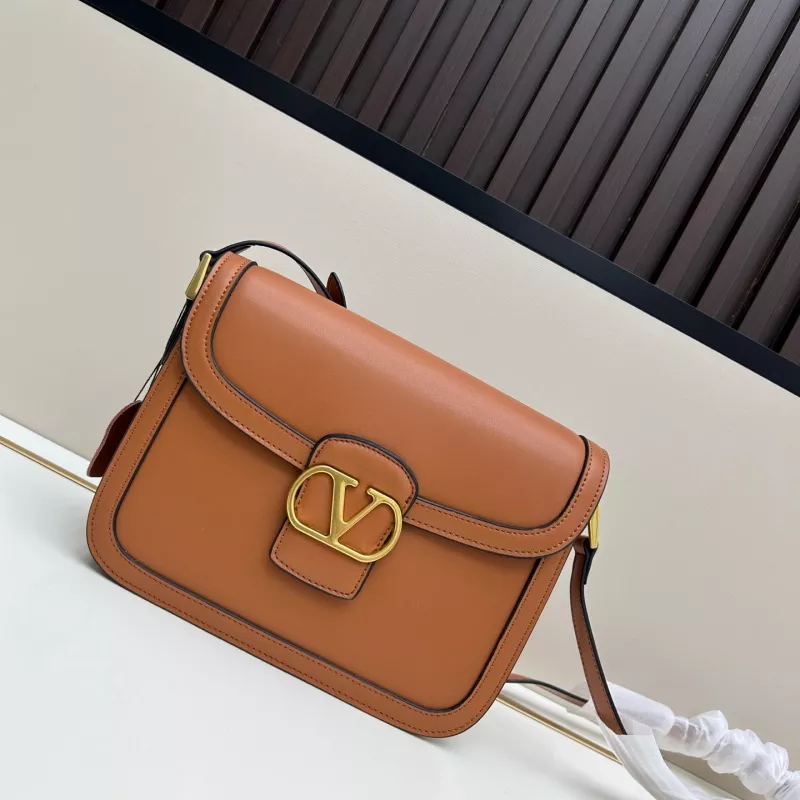 DailyWear 217 Valentino AAA Quality Messenger Bags For Women