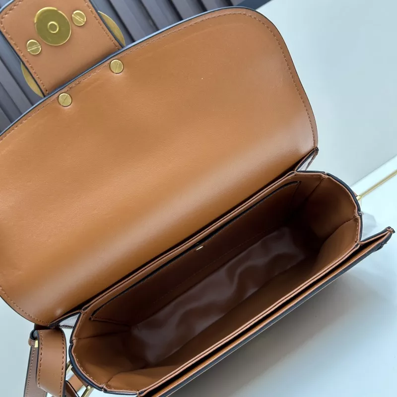DailyWear 217 Valentino AAA Quality Messenger Bags For Women