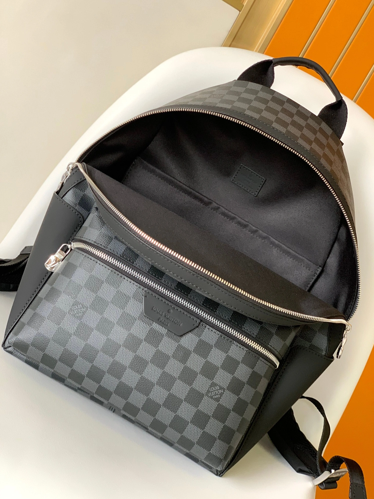 DailyWear 2219 Louis Vuitton LV AAA Man Backpacks