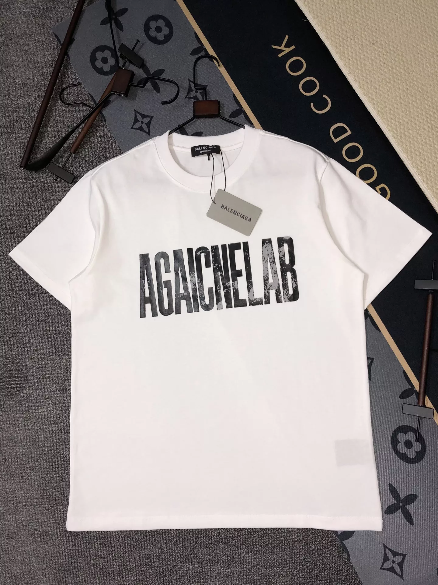 DailyWear 2359 Balenciaga T-Shirts Short Sleeved For Unisex