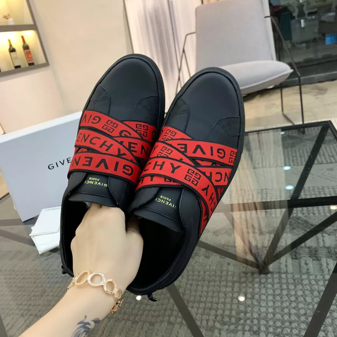 DailyWear 2414 Givenchy Casual Shoes For Men