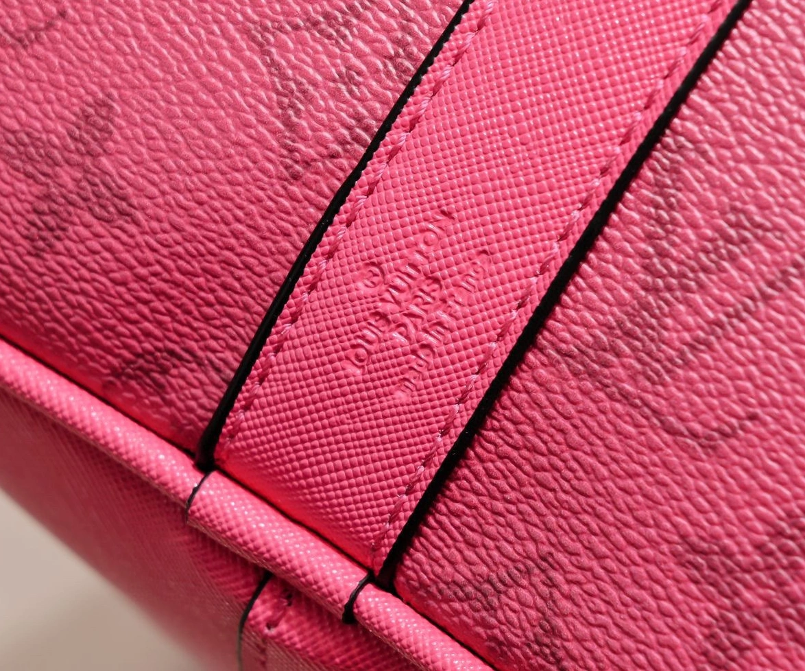 DailyWear 2621 Louis Vuitton Travel Bags