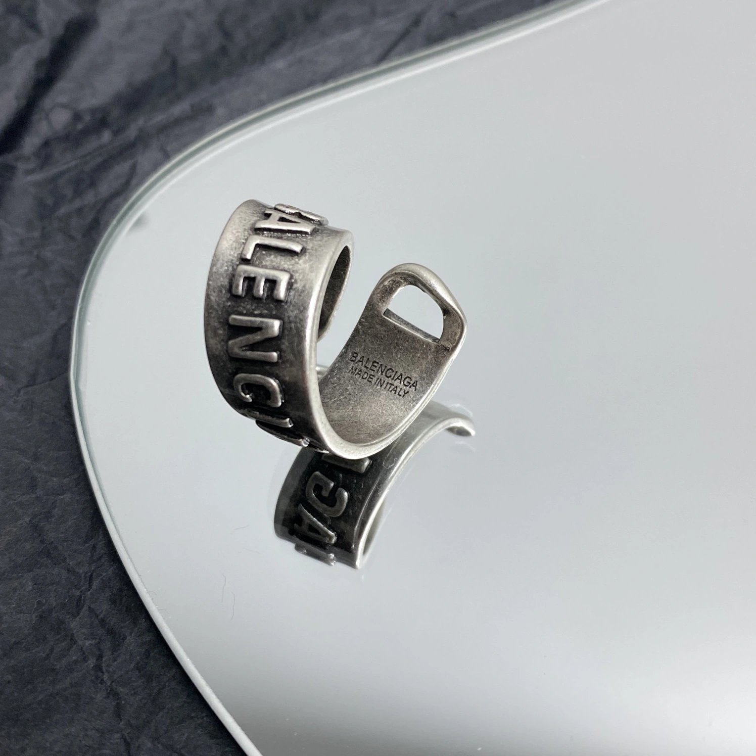 DailyWear 2712 Balenciaga Rings For Unisex