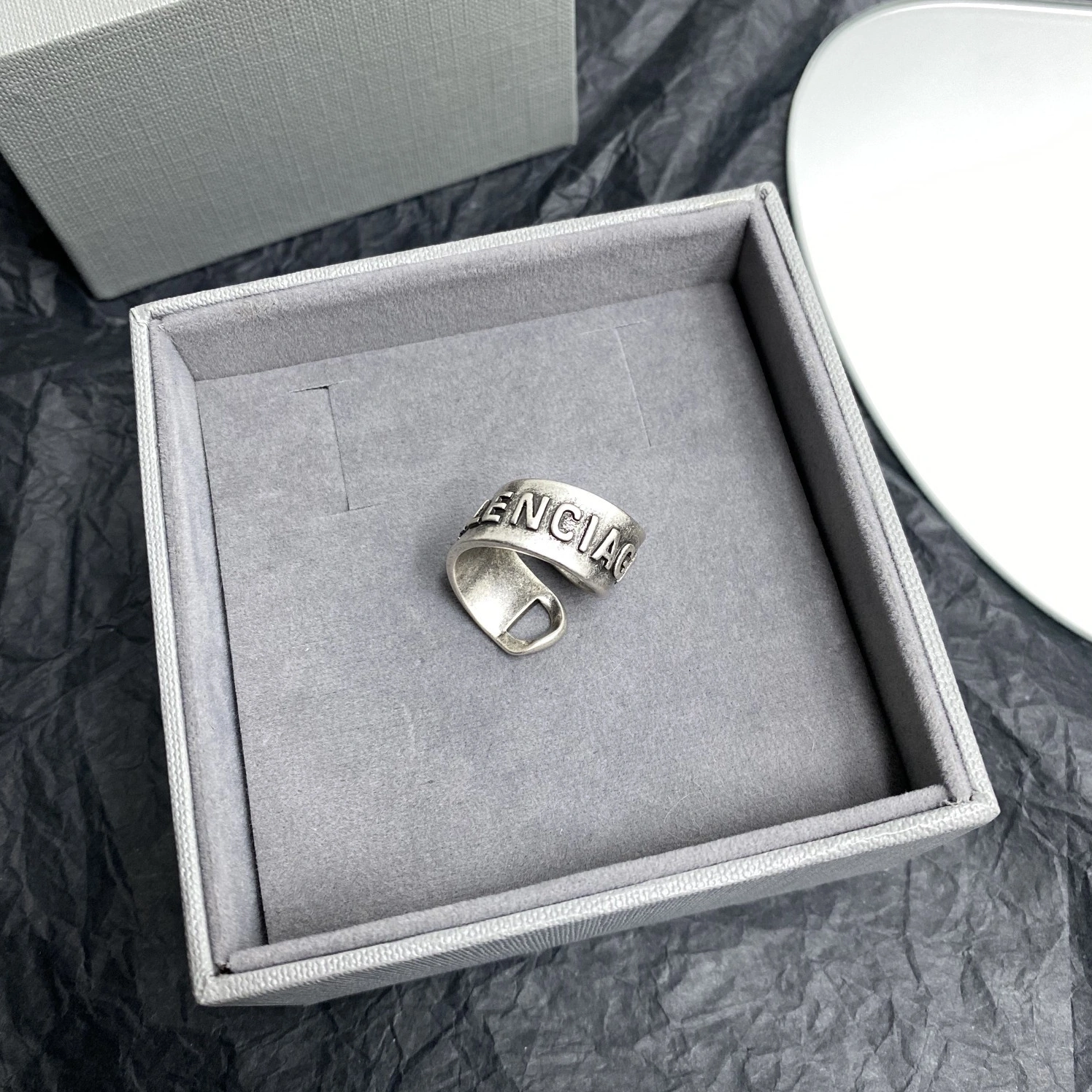 DailyWear 2712 Balenciaga Rings For Unisex