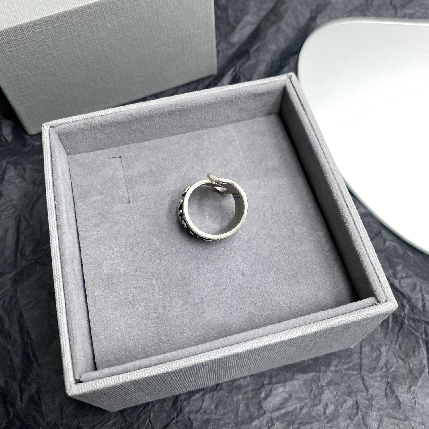 DailyWear 2712 Balenciaga Rings For Unisex