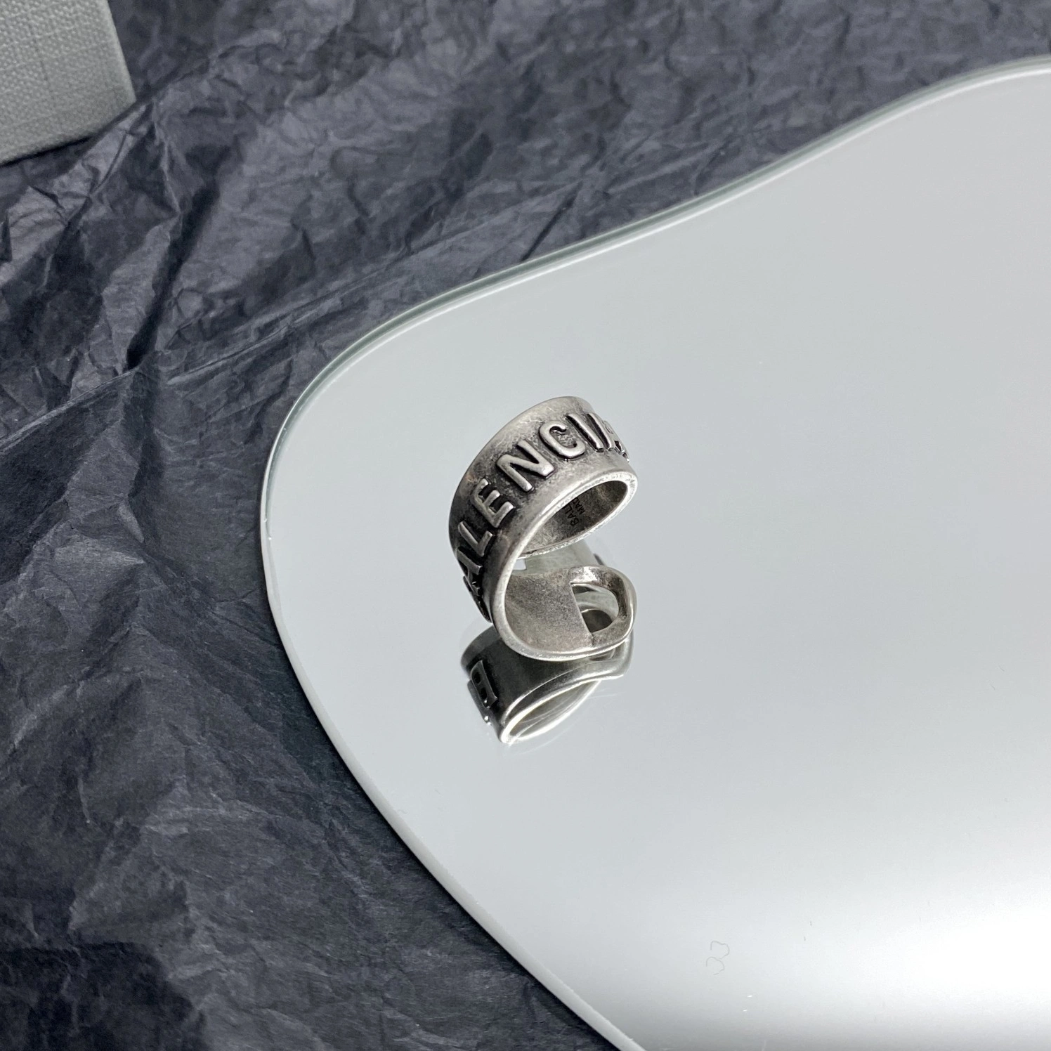 DailyWear 2712 Balenciaga Rings For Unisex