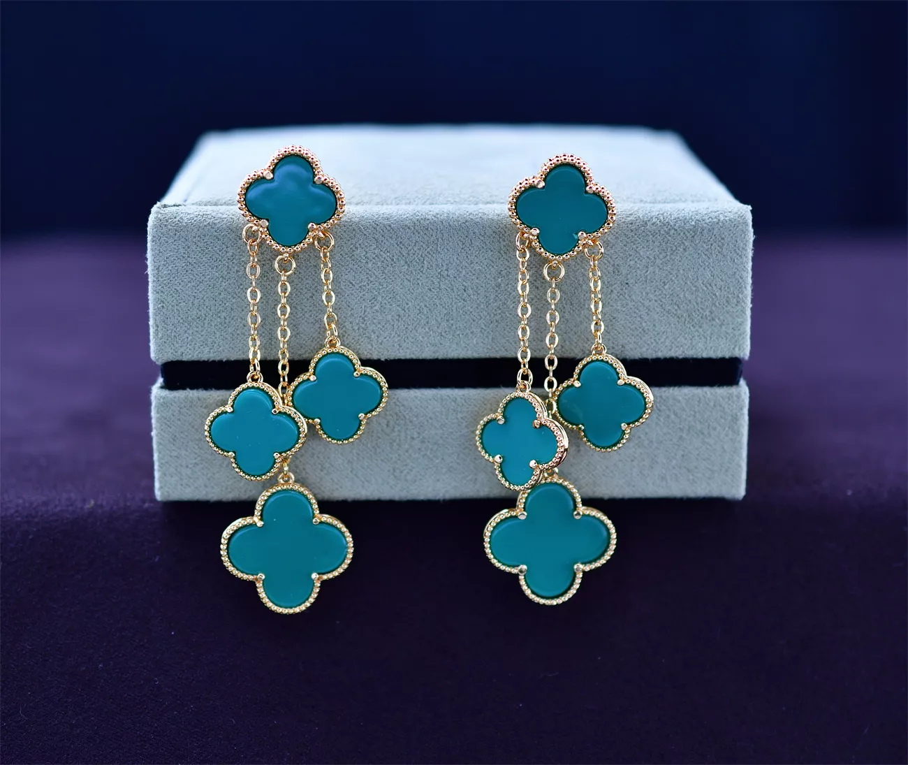 DailyWear 2744 Van Cleef & Arpels Earrings For Women