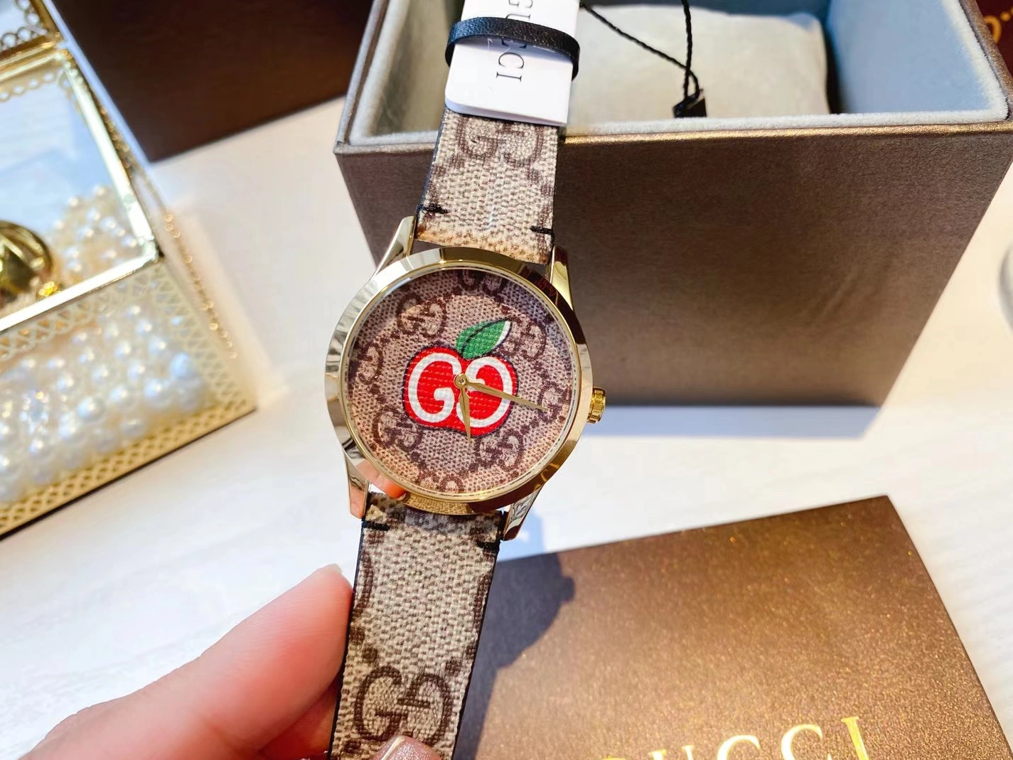 DailyWear 2830 Gucci Watches