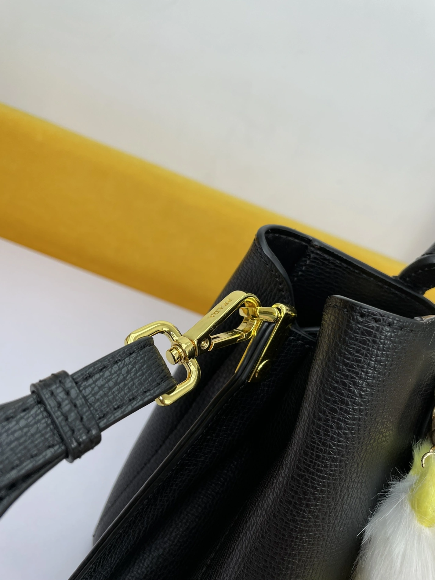 DailyWear 2923 Prada AAA Quality Handbags For Women