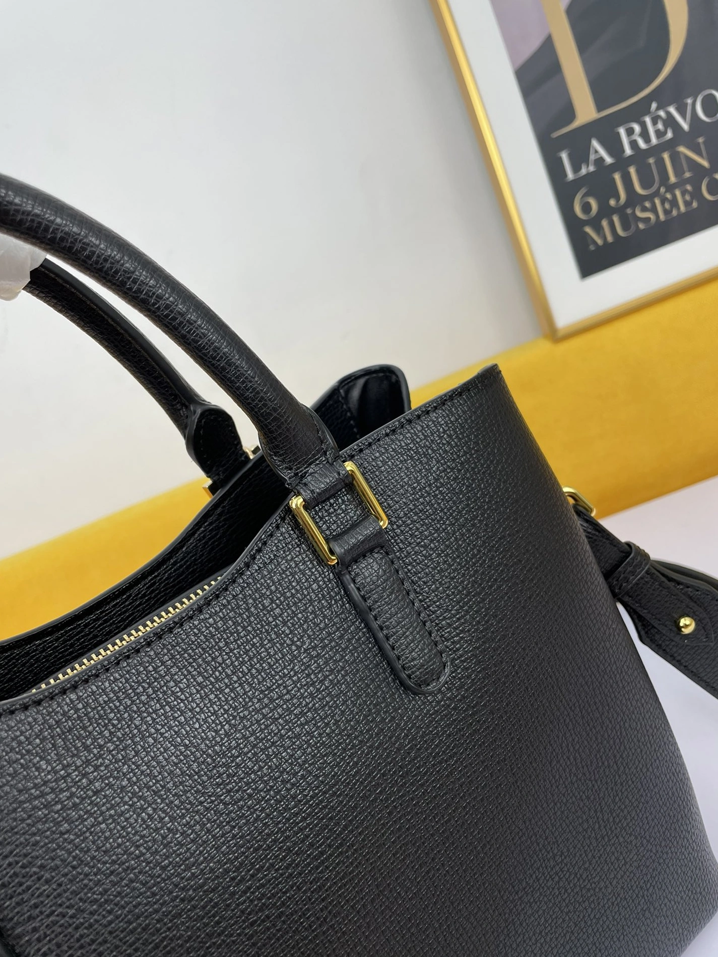 DailyWear 2923 Prada AAA Quality Handbags For Women