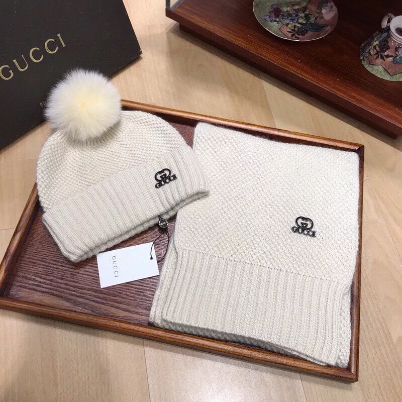 DailyWear 3033 Gucci Hat and Scarf Set