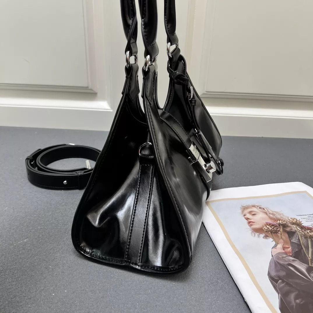 DailyWear 3101 Prada AAA Quality Shoulder Bags For Women