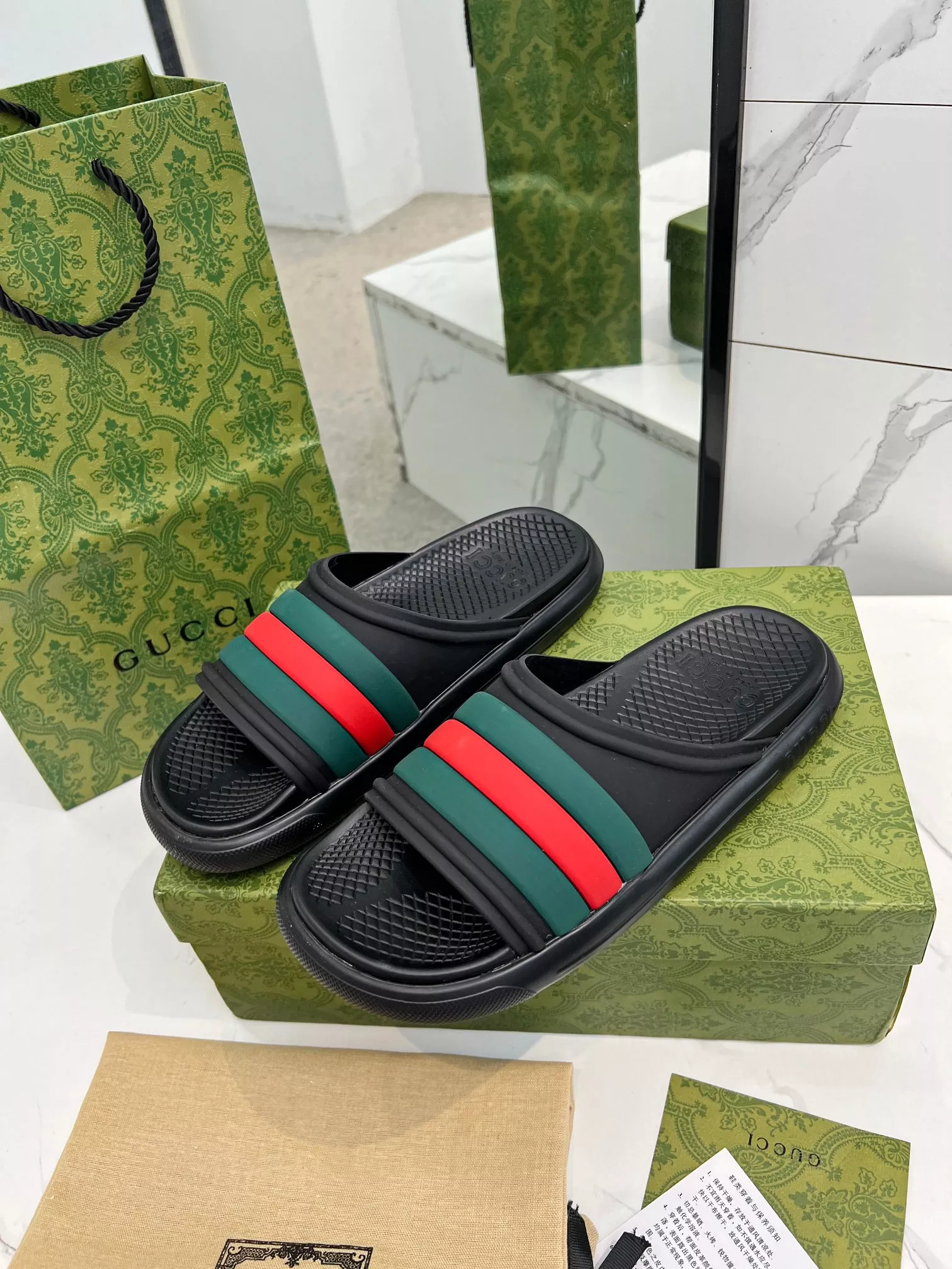 DailyWear 3209 Gucci Slippers For Men