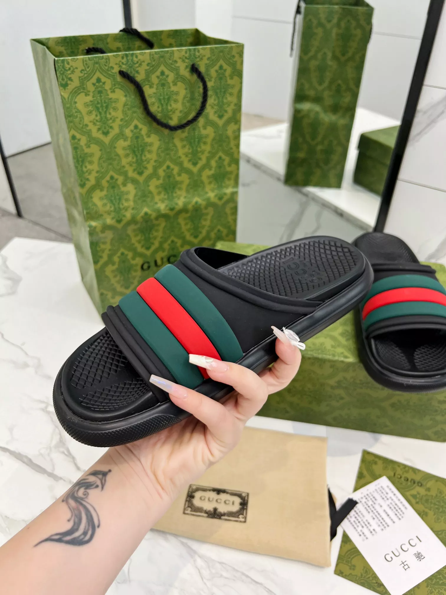 DailyWear 3209 Gucci Slippers For Men