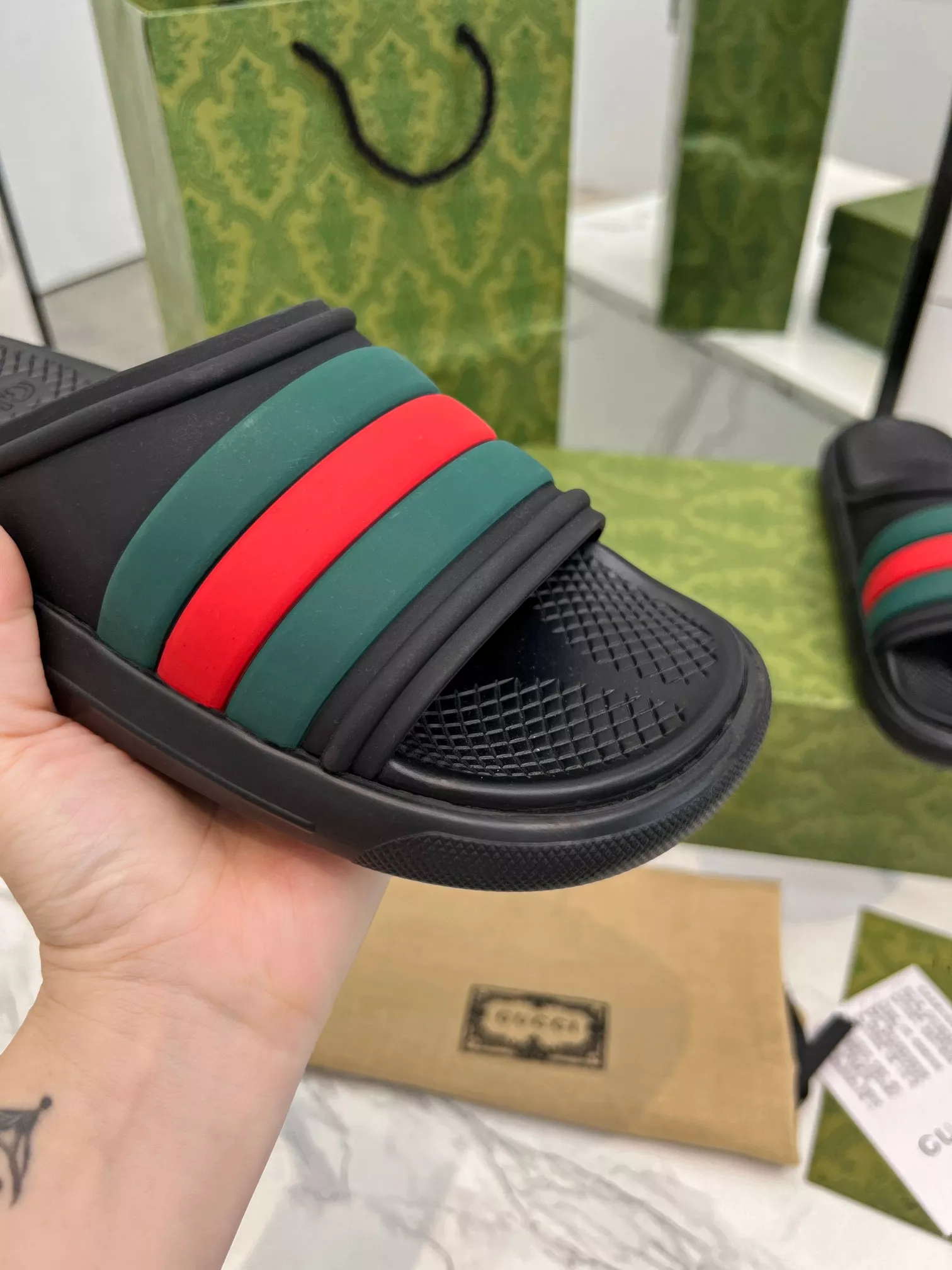 DailyWear 3209 Gucci Slippers For Men