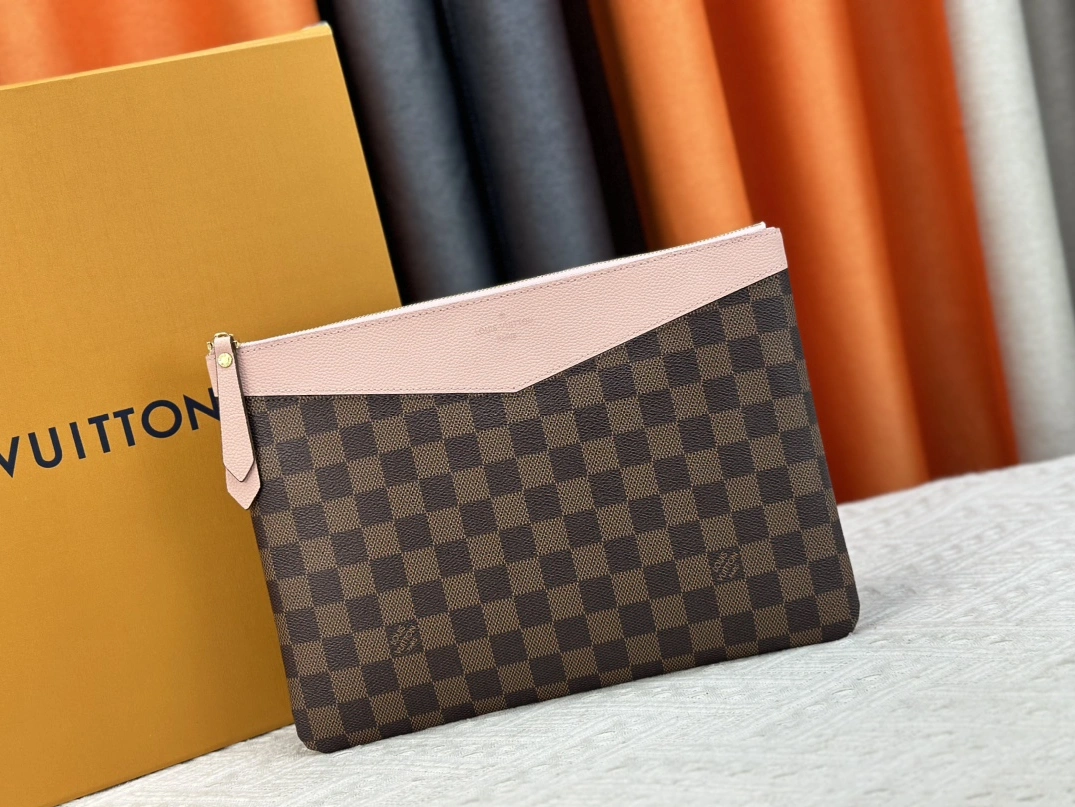 DailyWear 332 Louis Vuitton LV Wallets For Unisex