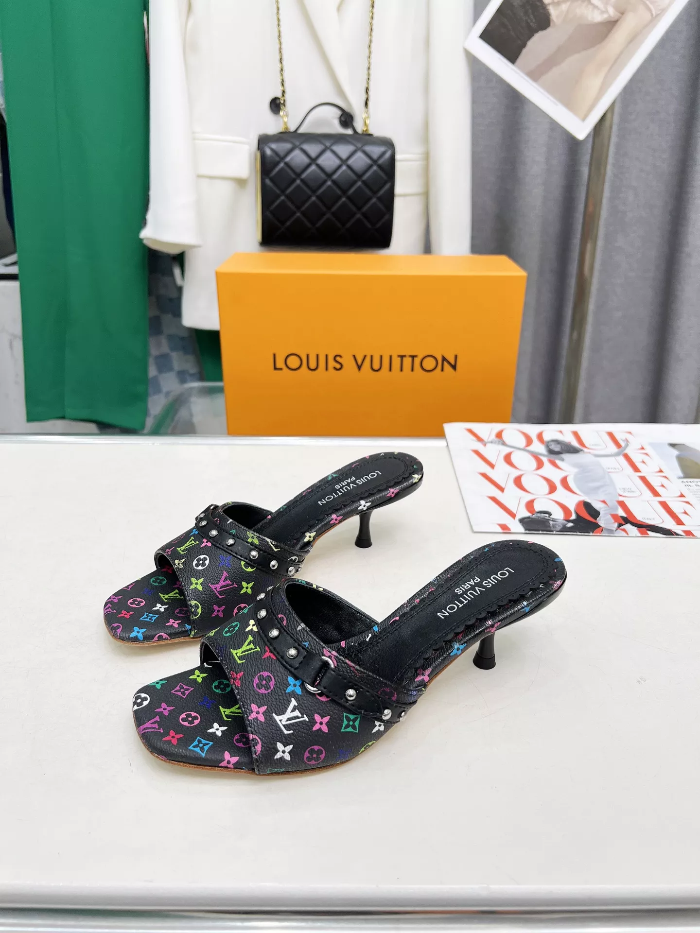 DailyWear 3449 Louis Vuitton Slippers For Women