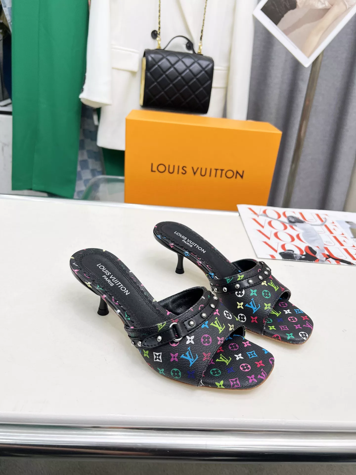 DailyWear 3449 Louis Vuitton Slippers For Women