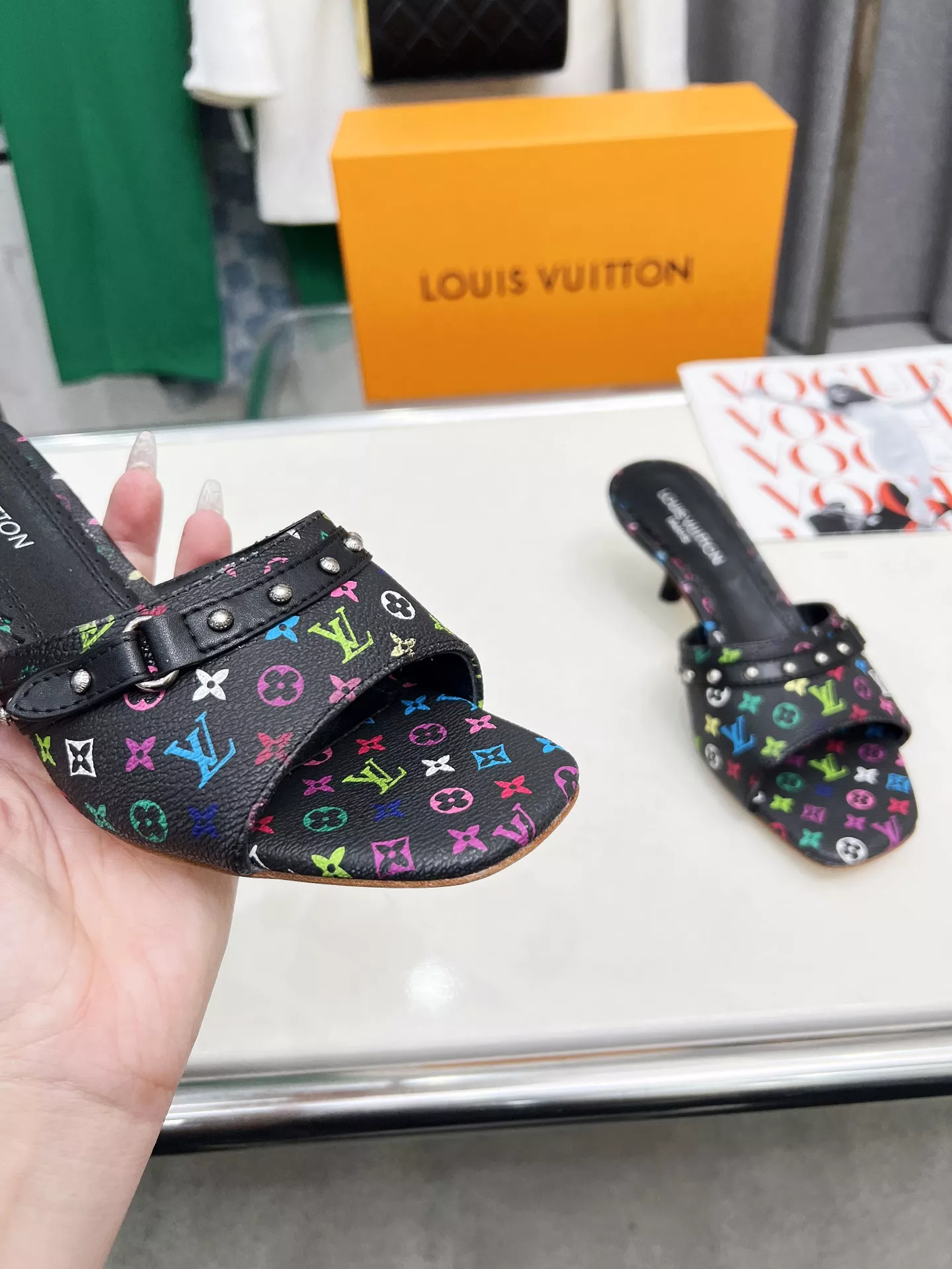 DailyWear 3449 Louis Vuitton Slippers For Women