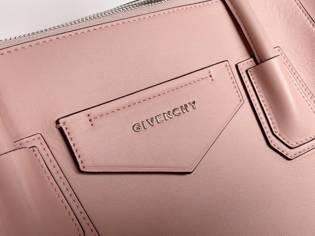 DailyWear 355 Givenchy AAA Quality Handbags For Women
