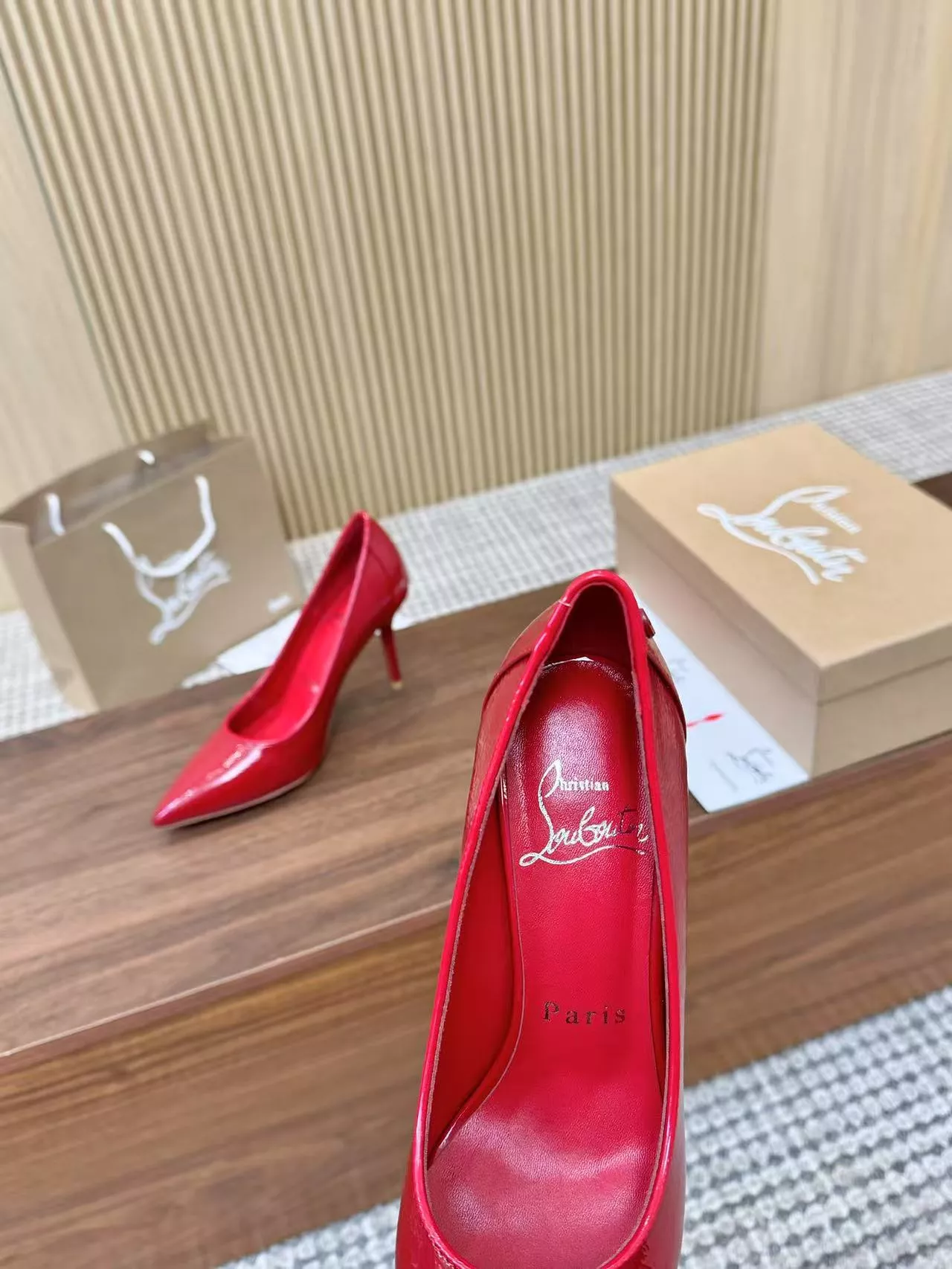 DailyWear 3702 Christian Louboutin High-heeled shoes For Women