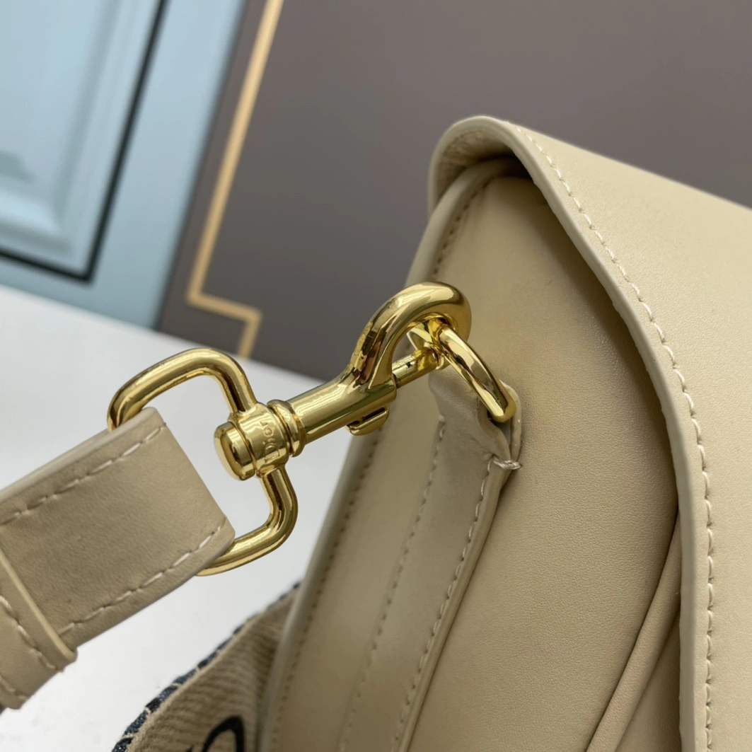 DailyWear 3742 Christian Dior AAA Quality Messenger Bags For Women