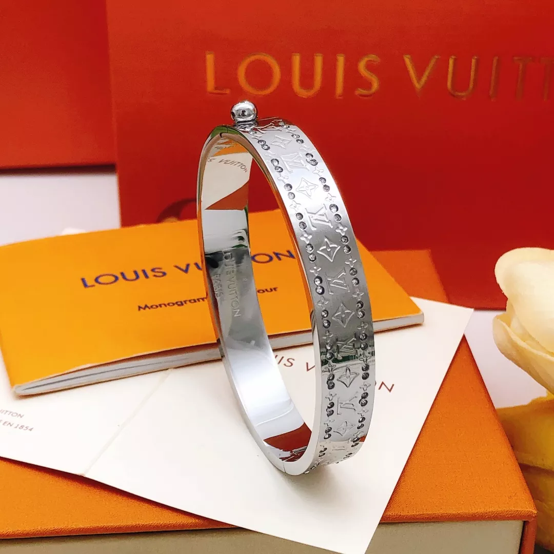 DailyWear 3823 Louis Vuitton LV Bracelets