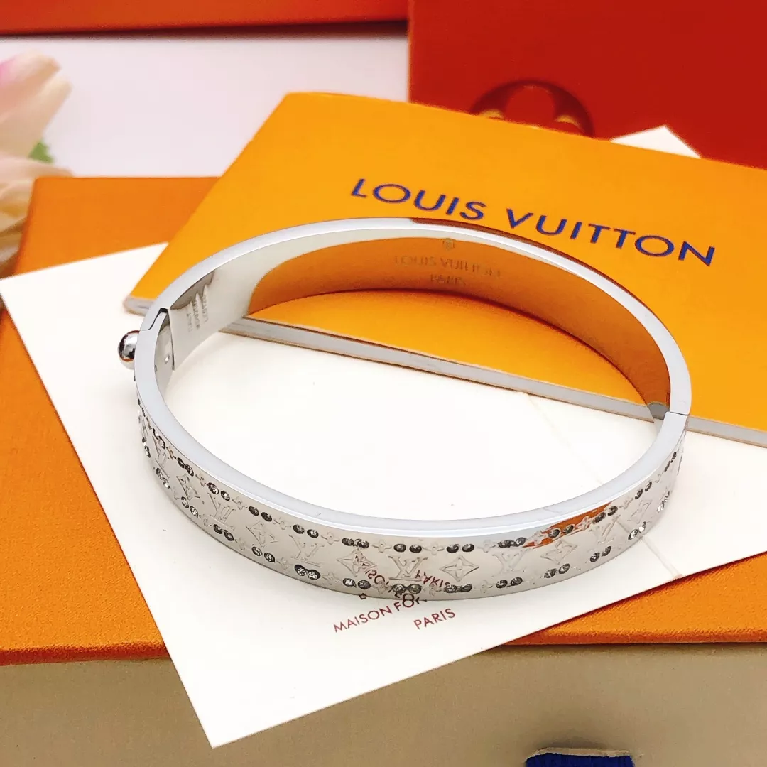DailyWear 3823 Louis Vuitton LV Bracelets