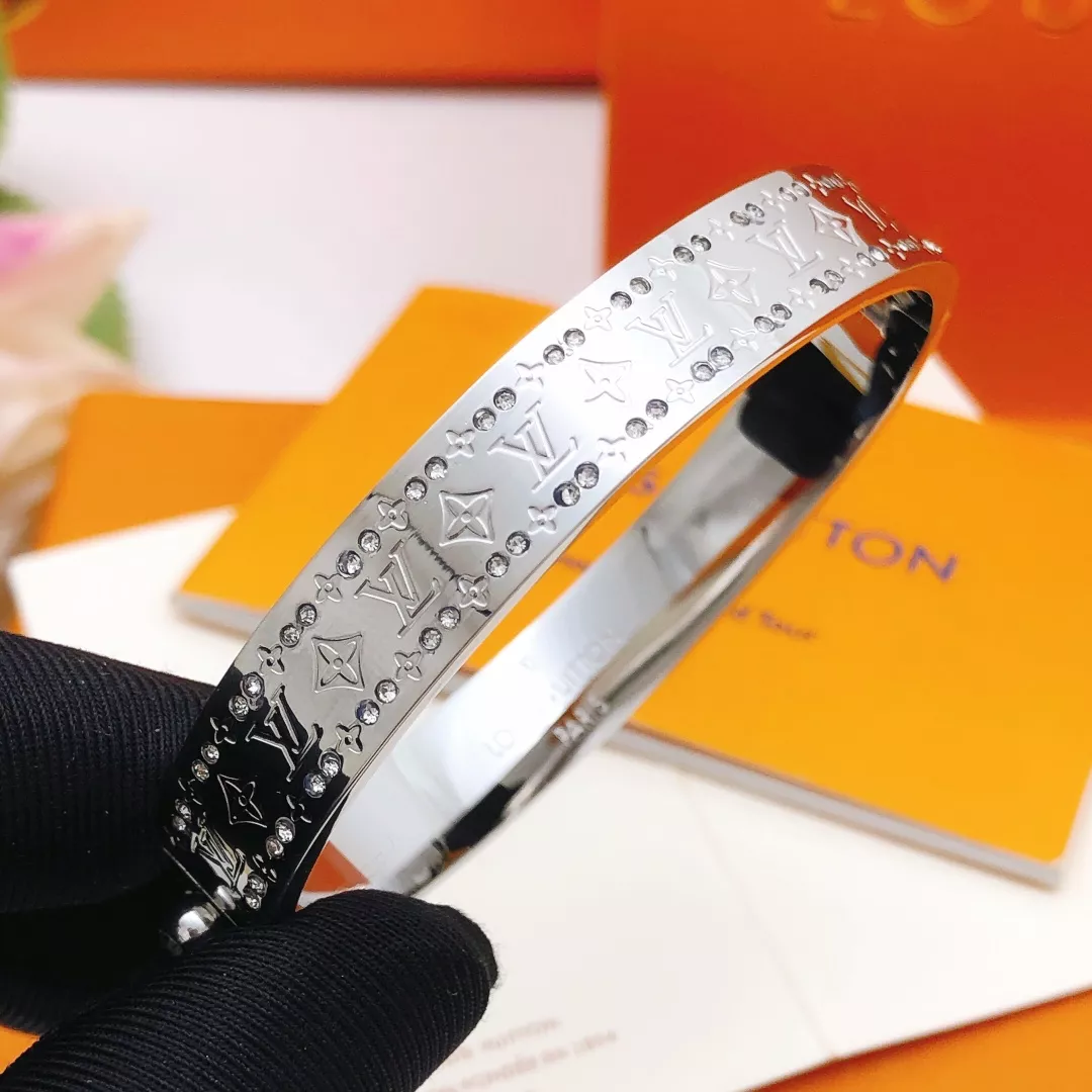 DailyWear 3823 Louis Vuitton LV Bracelets