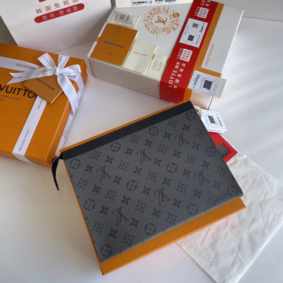 DailyWear 4011 Louis Vuitton AAA Quality Wallets