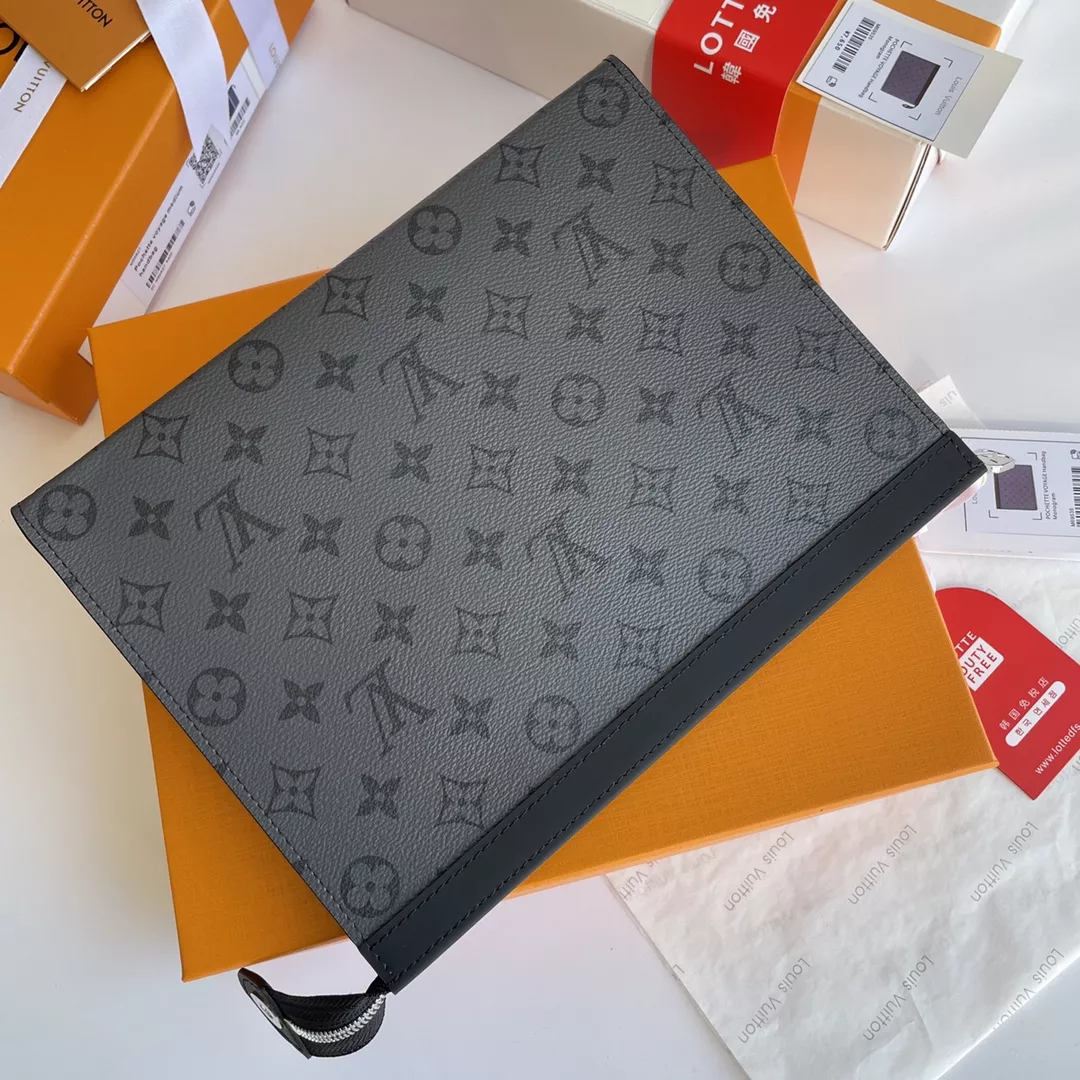 DailyWear 4011 Louis Vuitton AAA Quality Wallets