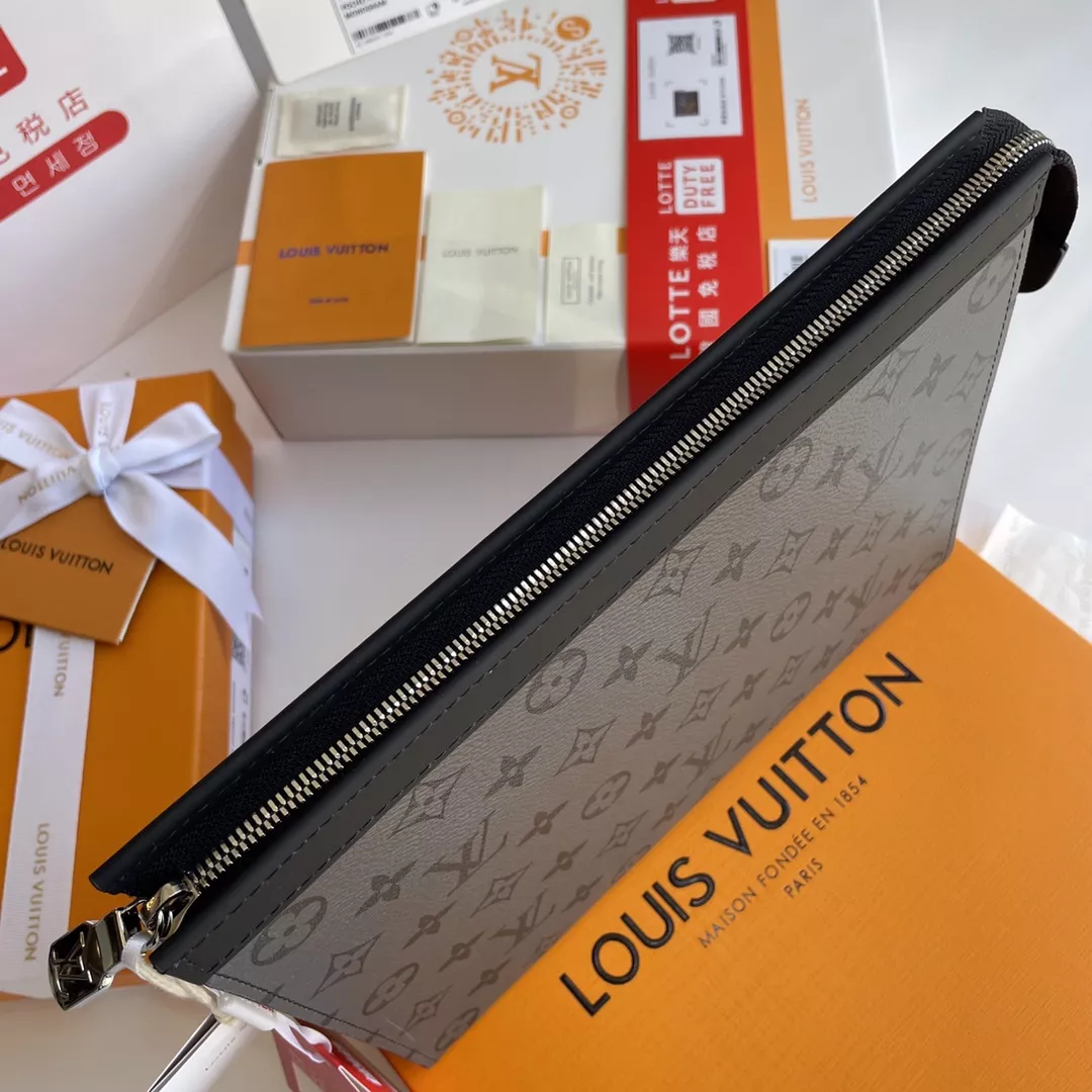 DailyWear 4011 Louis Vuitton AAA Quality Wallets