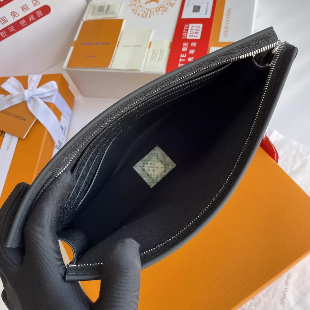 DailyWear 4011 Louis Vuitton AAA Quality Wallets