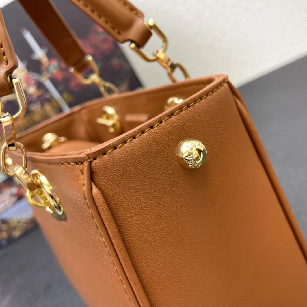 DailyWear 4179 Dolce & Gabbana AAA Quality Handbags For Women
