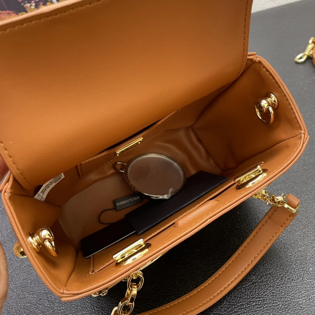DailyWear 4179 Dolce & Gabbana AAA Quality Handbags For Women